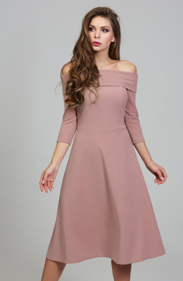 Романтичное пудровое платье из трикотажной ткани поликреп - Романтичное пудровое платье из трикотажной ткани поликреп