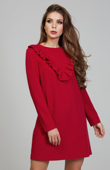 Романтичное красное платье полуприлегающего силуэта - Романтичное красное платье полуприлегающего силуэта