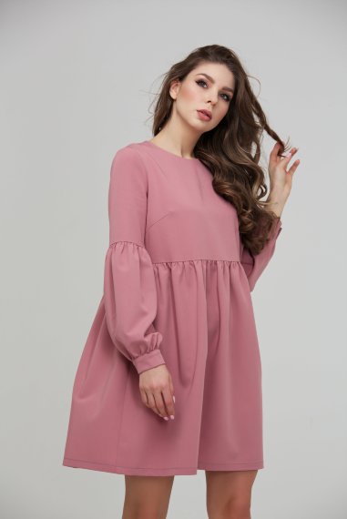 Коктейльное пепельно розовое платье из плательной ткани